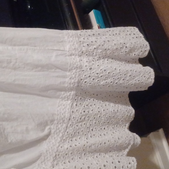 💙🌺Elegant White Skirt - Picture 5 of 10